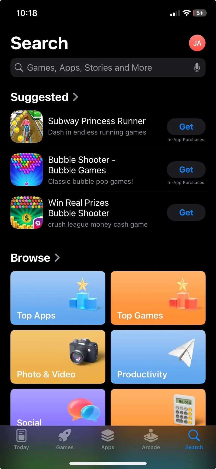 Ảnh chụp màn hình của Apple App Store với các gợi ý ứng dụng và tùy chọn duyệt, minh họa kho ứng dụng phong phú của iOS