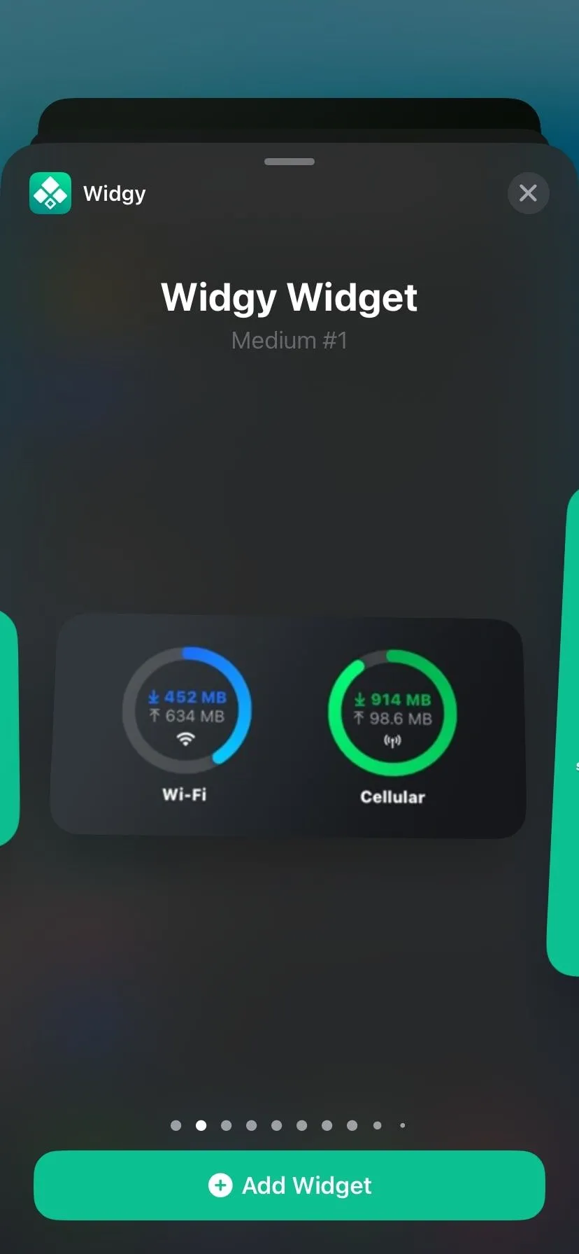 Ảnh chụp màn hình trang widget iPhone hiển thị tiện ích Widgy đã được tùy chỉnh với thông tin pin, ngày và thời gian