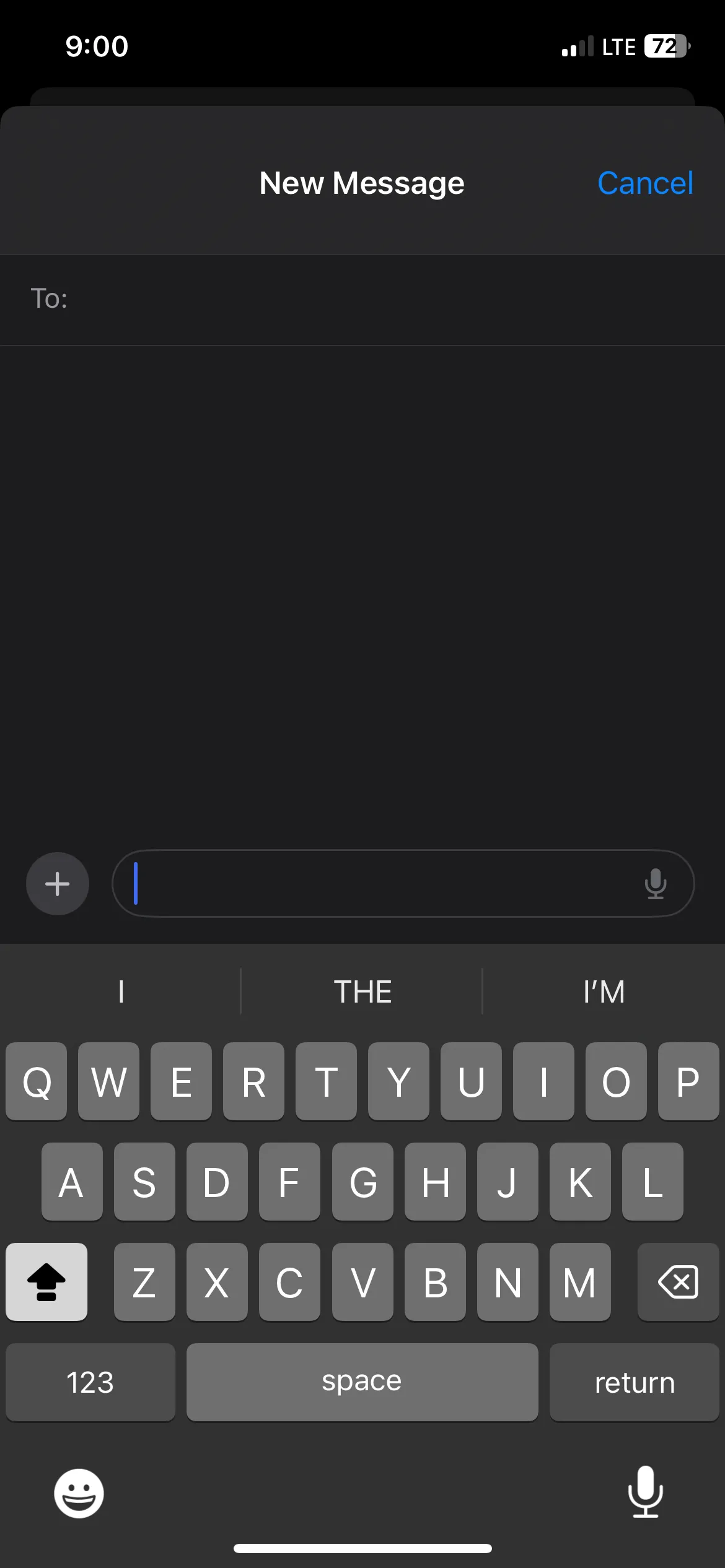 Bàn phím iPhone đã bật chế độ Caps Lock trong ứng dụng tin nhắn