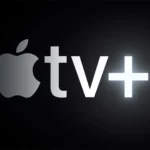 Biểu tượng dịch vụ Apple TV Plus với logo quả táo trên nền đen, đại diện cho chương trình giảm giá