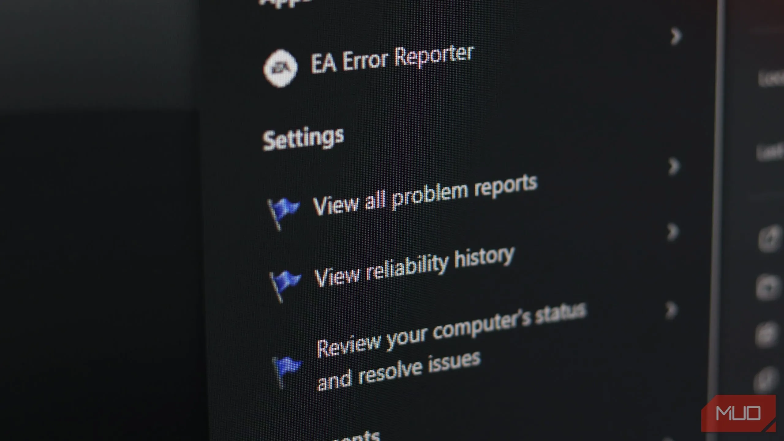 Cài đặt báo cáo lỗi của Windows, liên quan đến dịch vụ Windows Error Reporting.