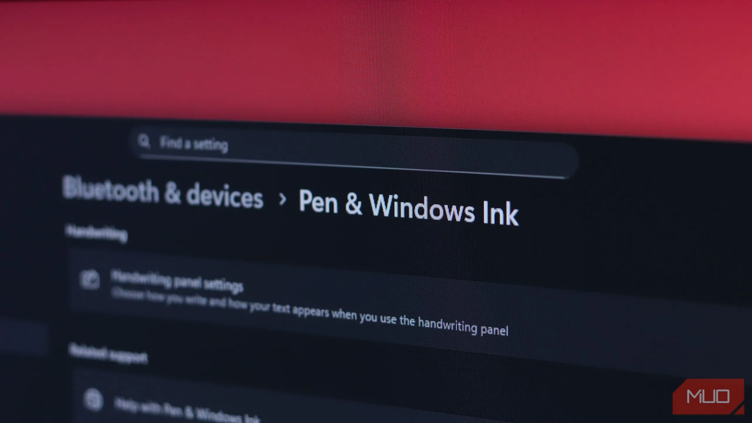 Cài đặt Bút &amp; Windows Ink, liên quan đến dịch vụ Bàn phím Cảm ứng và Bảng Viết tay.