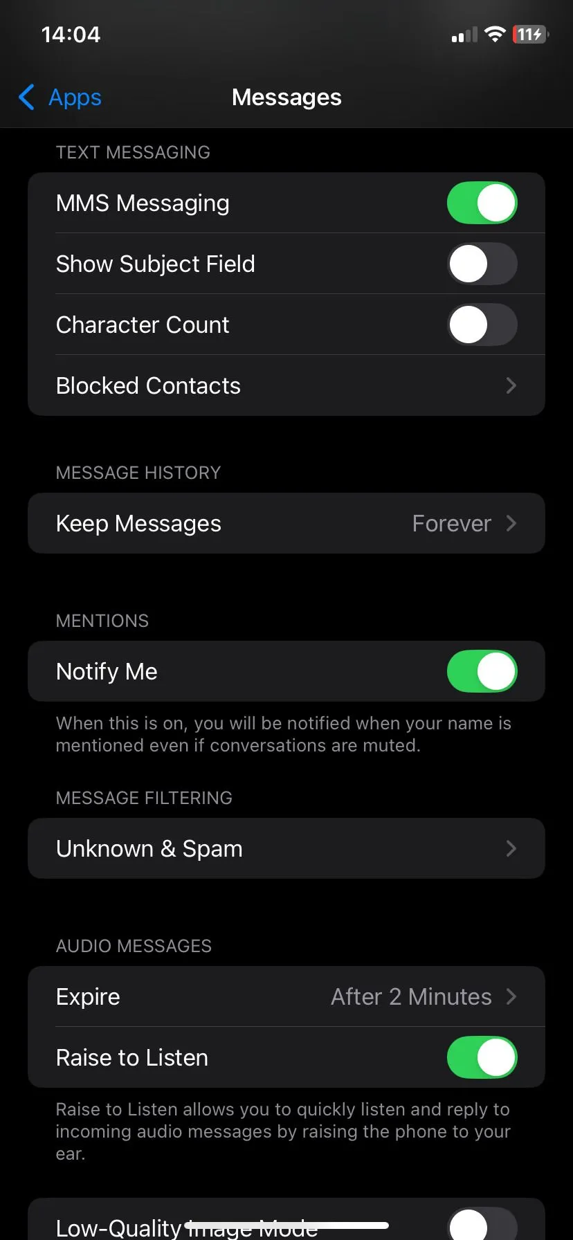 Cài đặt Tin nhắn trên iPhone hiển thị tùy chọn "Giữ Tin nhắn"