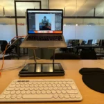 Chỉnh sửa ảnh trên laptop bằng chuột không dây để có độ chính xác cao hơn