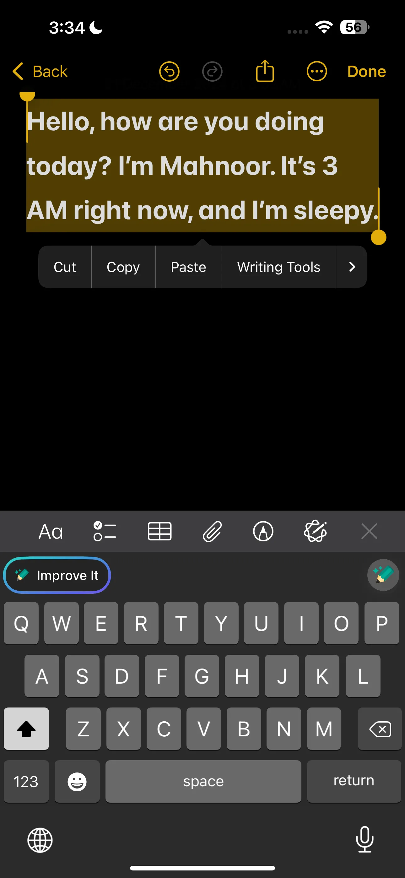Chọn đoạn văn bản trong ứng dụng Ghi chú để sử dụng công cụ AI của Grammarly