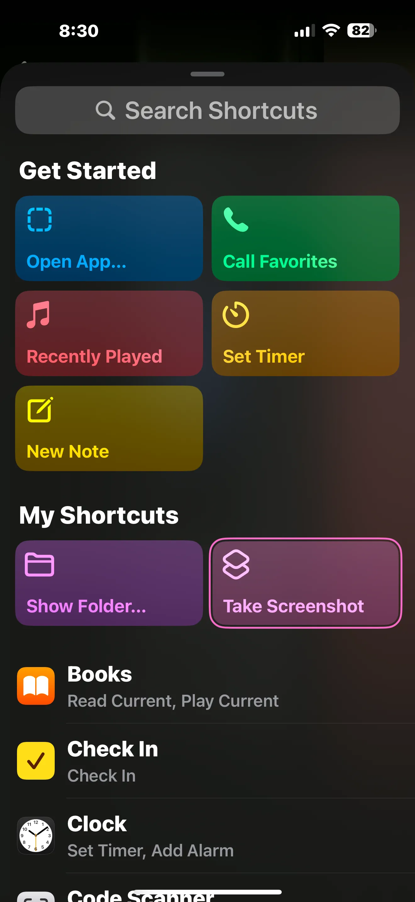 Chọn phím tắt &quot;Take Screenshot&quot; đã tạo để gán cho Nút Tác vụ iPhone.