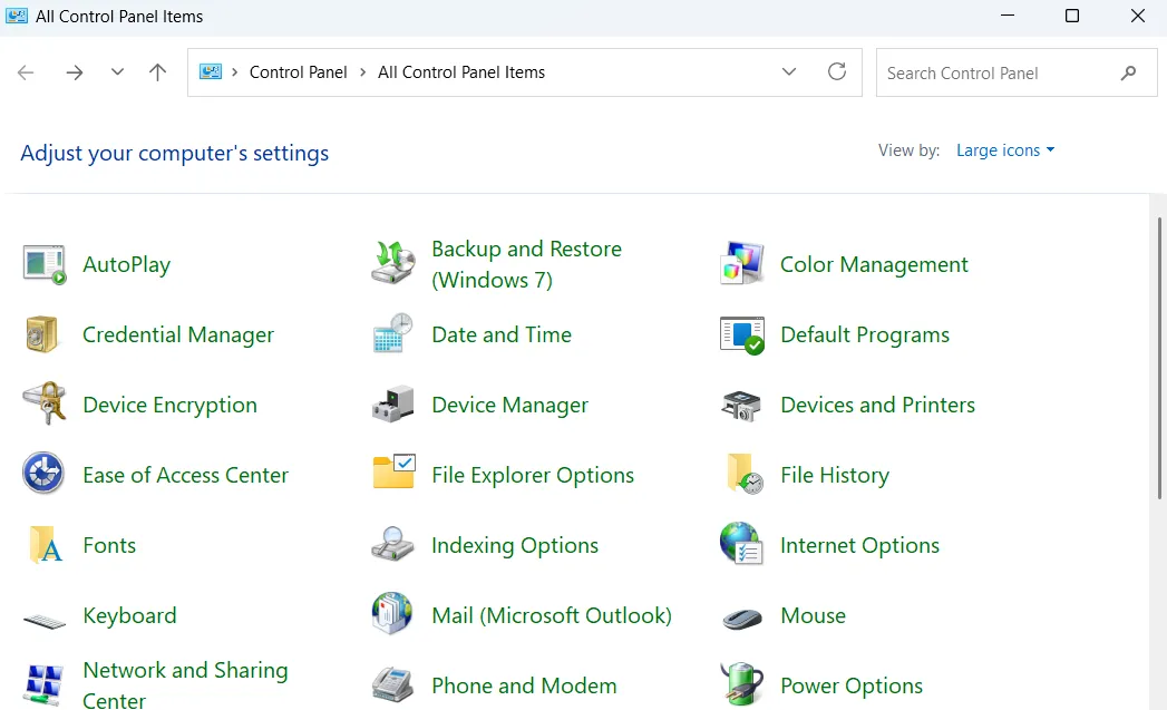 Cửa sổ Control Panel hiển thị tất cả các mục cài đặt trên Windows 11, là trung tâm quản lý hệ thống mạnh mẽ.