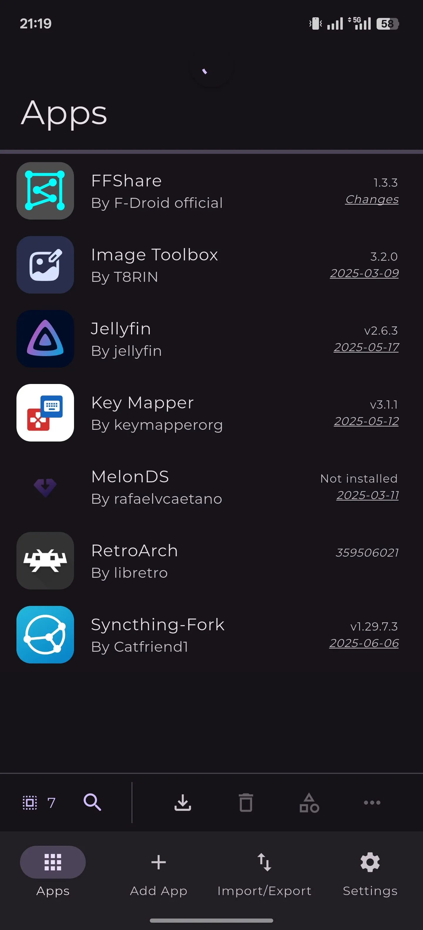 Danh sách các ứng dụng đã được thêm vào Obtainium trên Android để theo dõi và cập nhật.