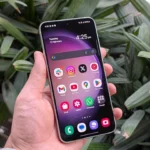 Điện thoại Samsung Galaxy S23, biểu tượng cho hiệu năng mạnh mẽ và mượt mà trong các tác vụ hàng ngày.