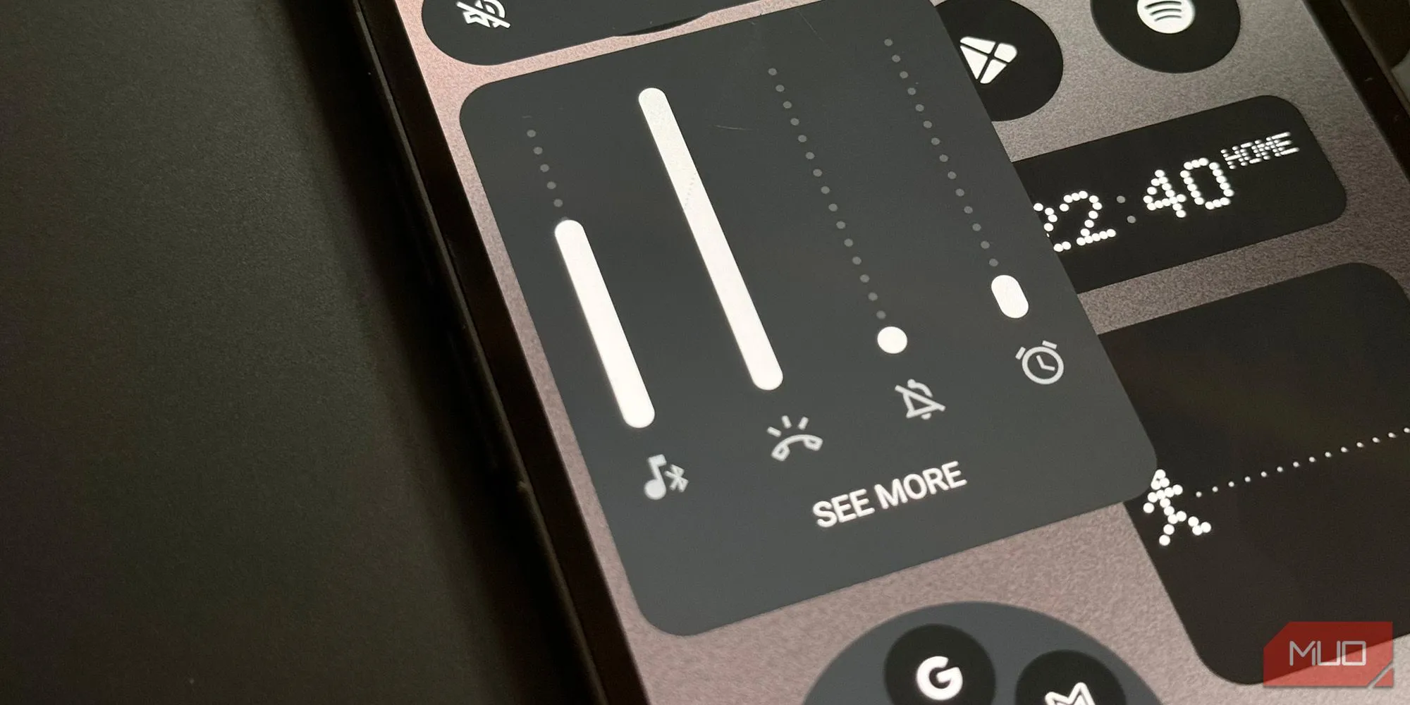 Điều khiển âm lượng chi tiết trên Android 15, cho phép người dùng tùy chỉnh riêng biệt nhạc chuông, media và thông báo