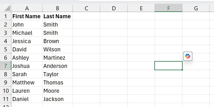 Dữ liệu đã được tách thành các cột riêng biệt sau khi sử dụng Text to Columns trong Excel.