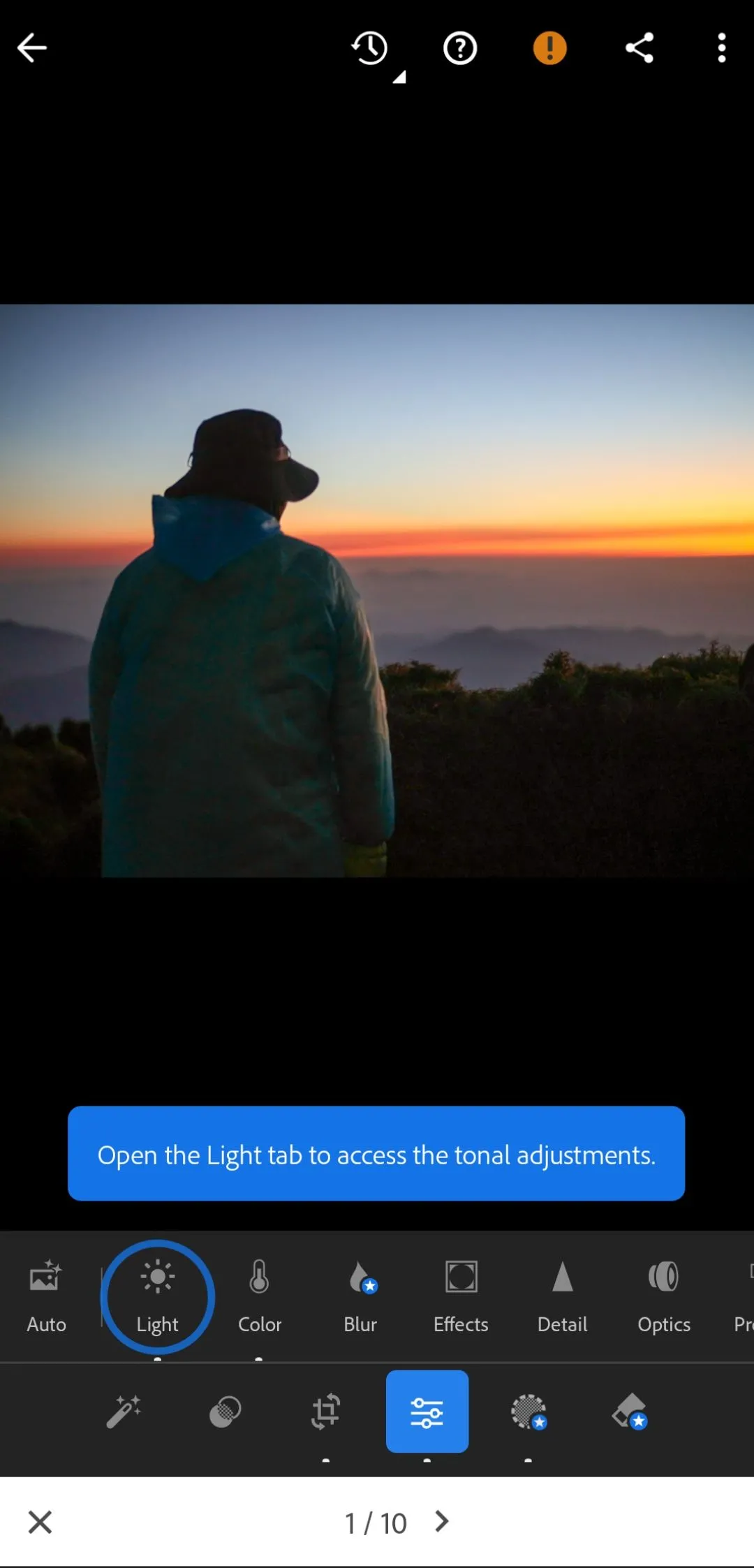 Giao diện chỉnh sửa chi tiết và các công cụ trong Adobe Lightroom Mobile