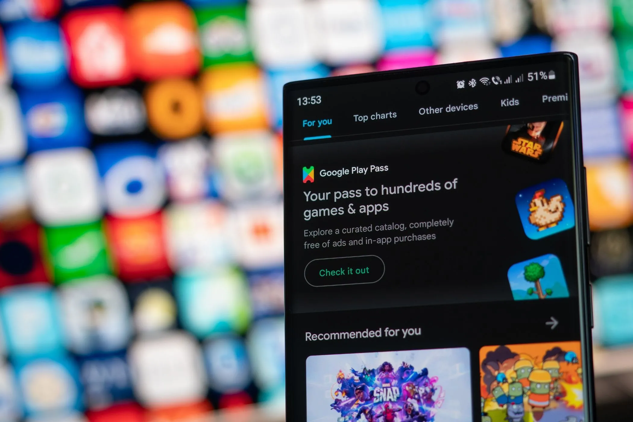 Giao diện Google Play Pass trên smartphone