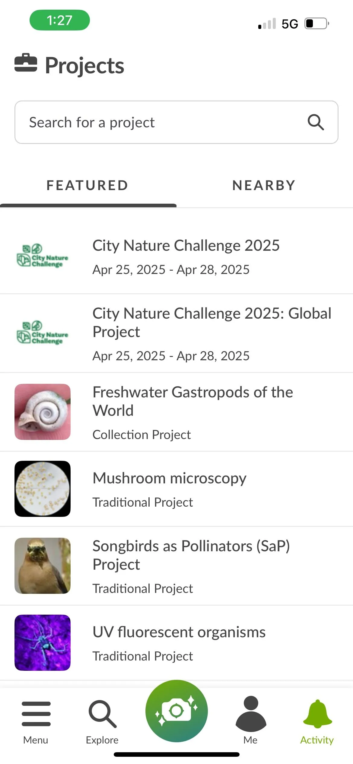 Giao diện iNaturalist hiển thị một quan sát loài vật với tỷ lệ tự tin nhận dạng bằng AI và khả năng thảo luận cộng đồng.