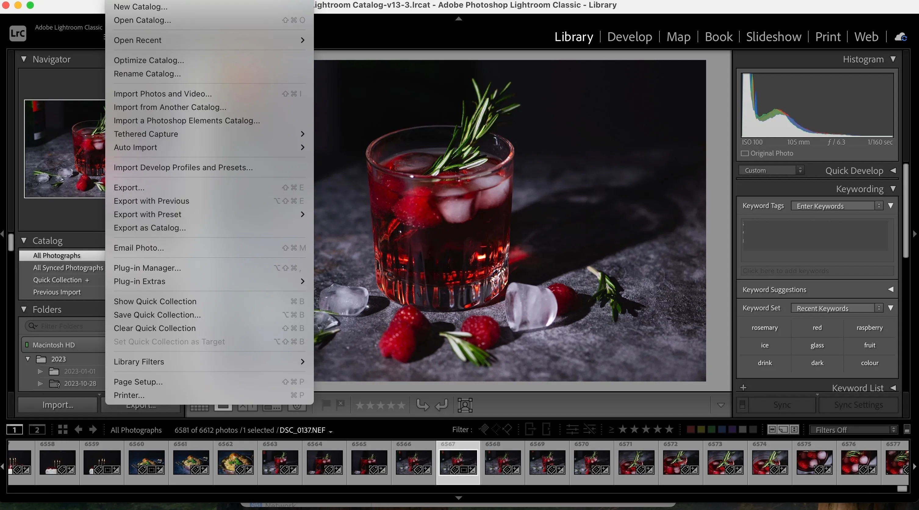Giao diện nhập ảnh trong phần mềm Adobe Lightroom, minh họa quá trình xử lý các tệp ảnh lớn từ máy ảnh mirrorless gây chậm máy tính.