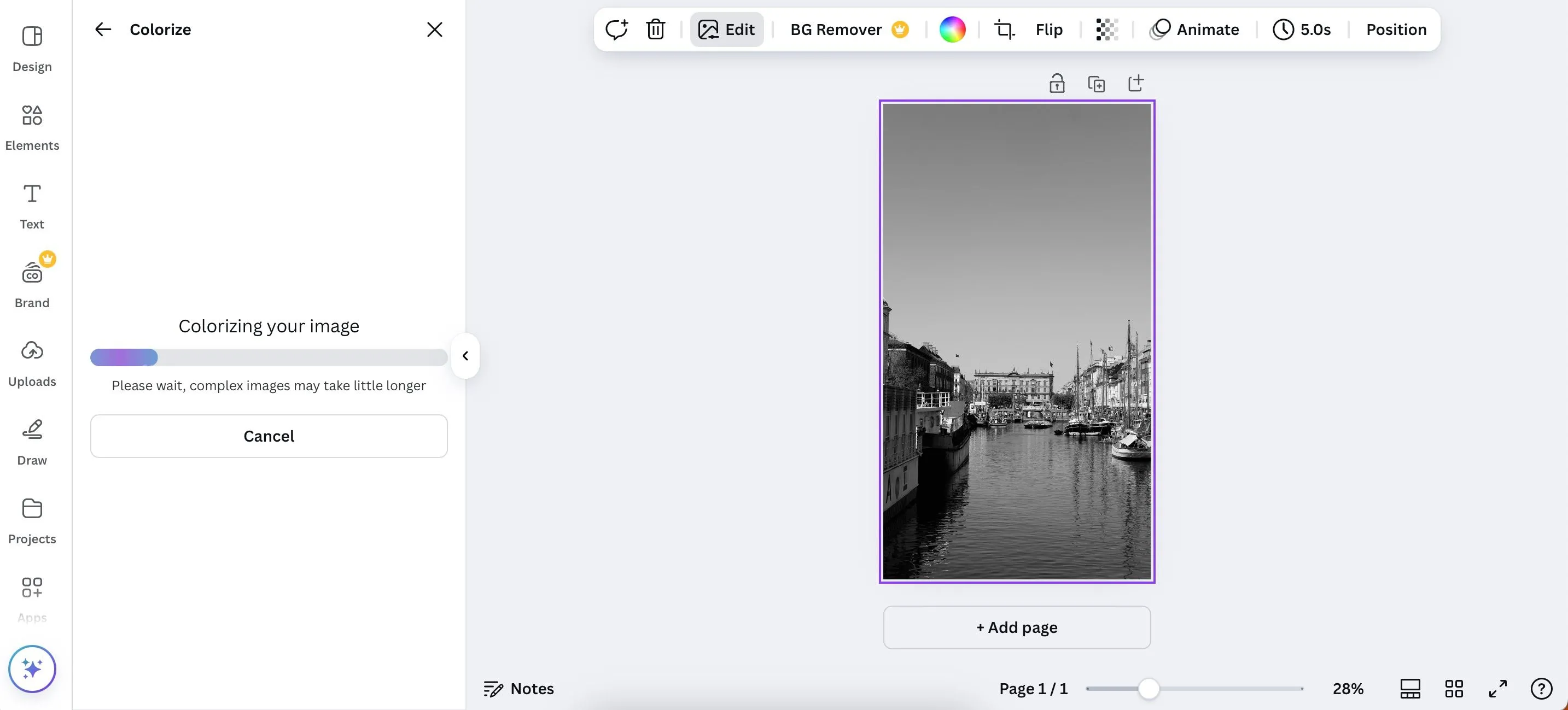 Giao diện tính năng Tô Màu (Colorize) trong ứng dụng Canva cho phép phục hồi ảnh đen trắng