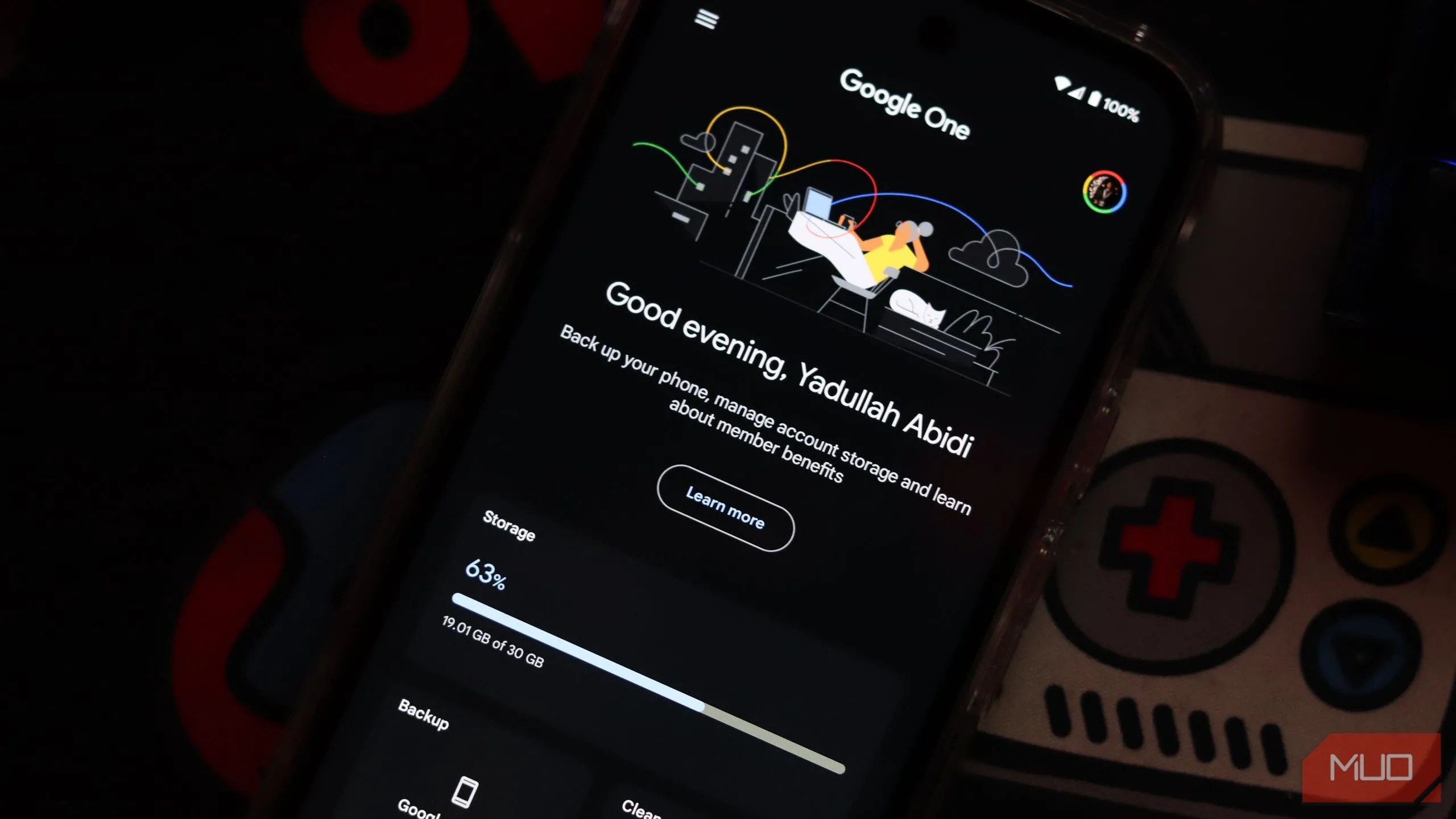 Giao diện ứng dụng Google One được mở trên điện thoại thông minh