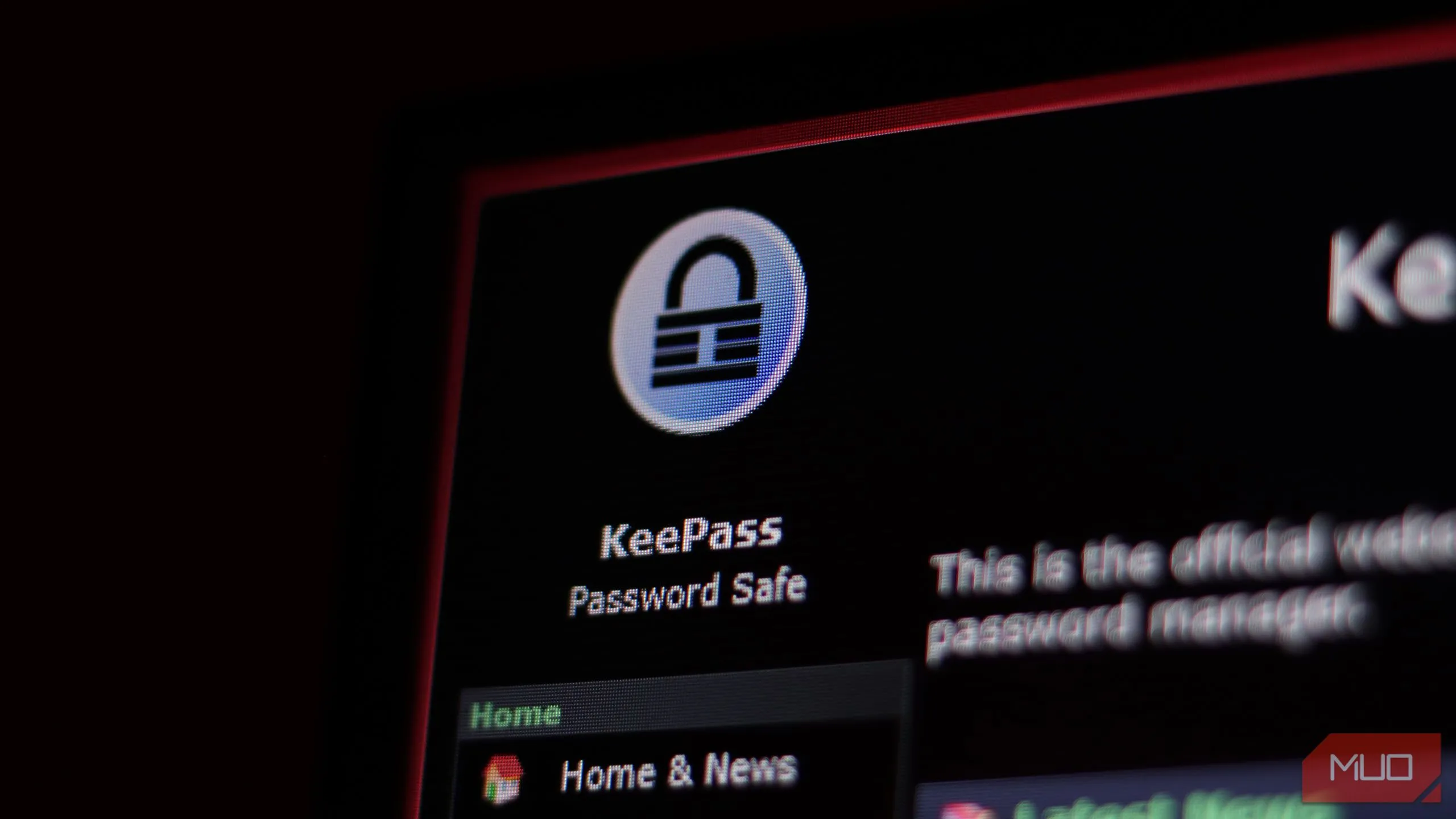 Giao diện ứng dụng KeePass Password Safe minh họa giải pháp quản lý mật khẩu an toàn và tiện lợi để chống tấn công nhồi nhét thông tin đăng nhập.