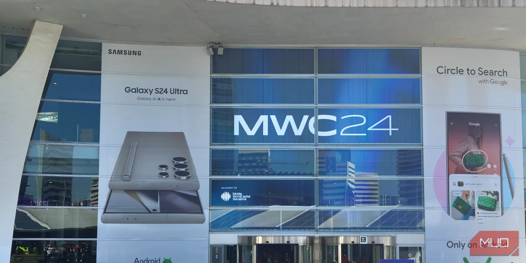 Không gian sảnh chính của sự kiện MWC 2024 tại Barcelona, hình ảnh minh họa cho MWC 2025