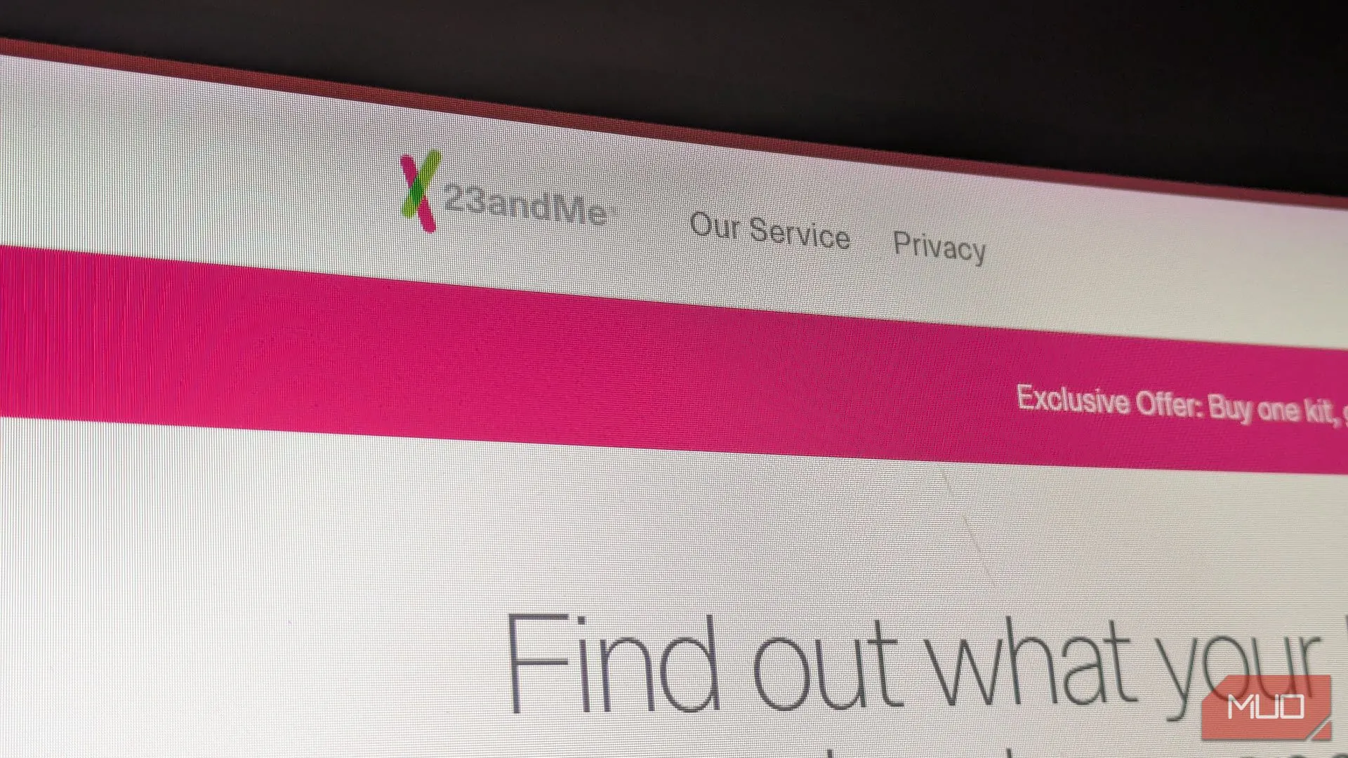 Logo 23andMe trên trang web của hãng, biểu tượng cho vụ rò rỉ dữ liệu di truyền nghiêm trọng