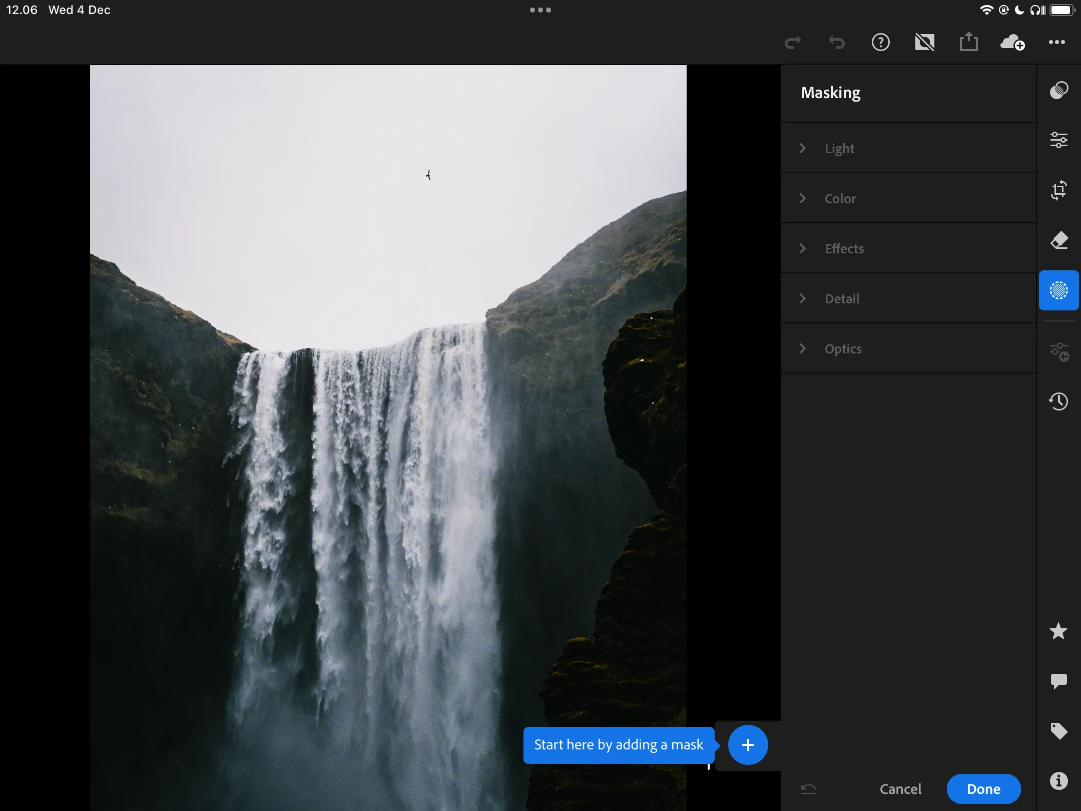 Lựa chọn các phiên bản chỉnh sửa ảnh khác nhau trong ứng dụng Lightroom CC trên thiết bị di động