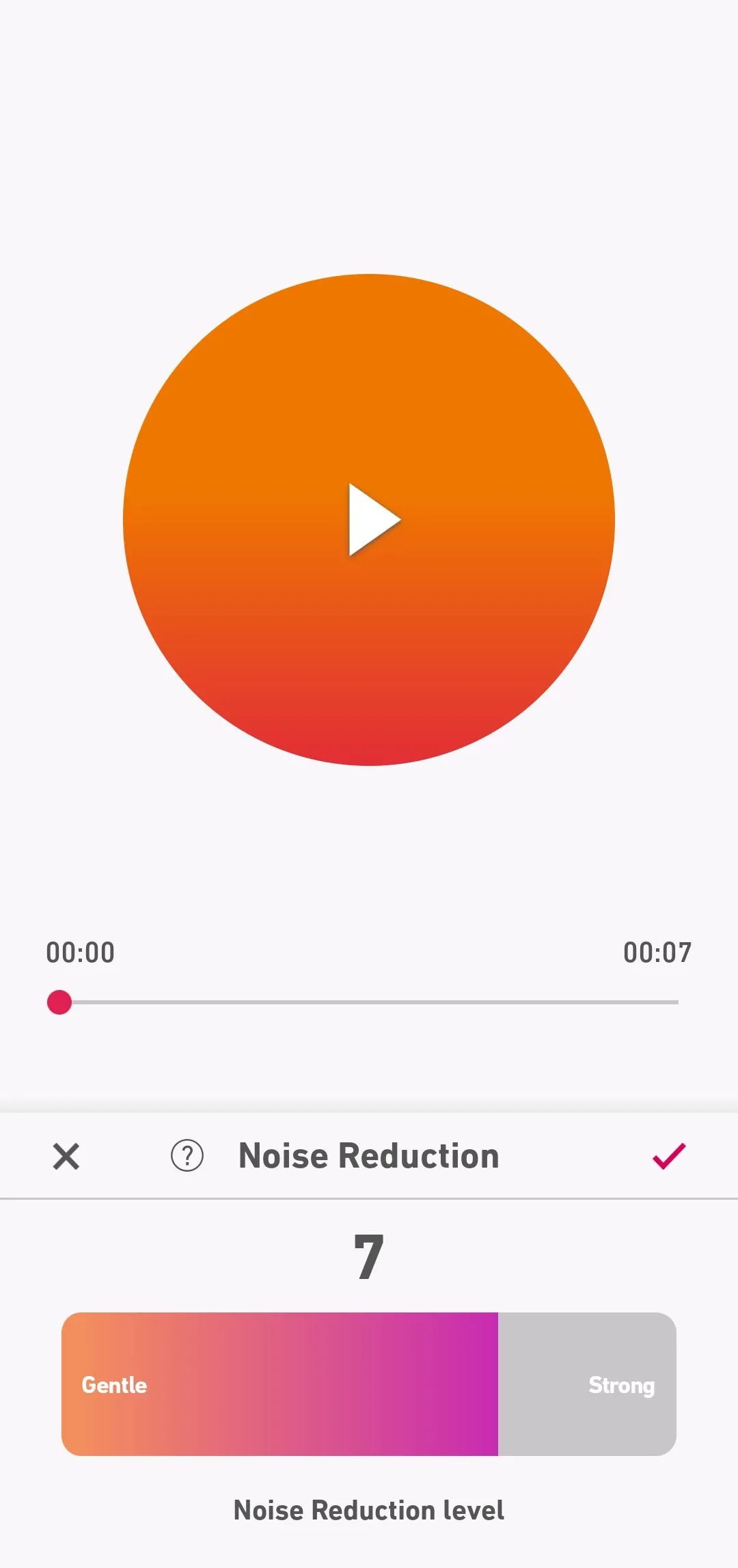 Màn hình cài đặt tính năng giảm tiếng ồn trong ứng dụng Dolby On, hiển thị thanh trượt điều chỉnh cường độ loại bỏ tạp âm, minh họa khả năng tùy chỉnh chống ồn hiệu quả.