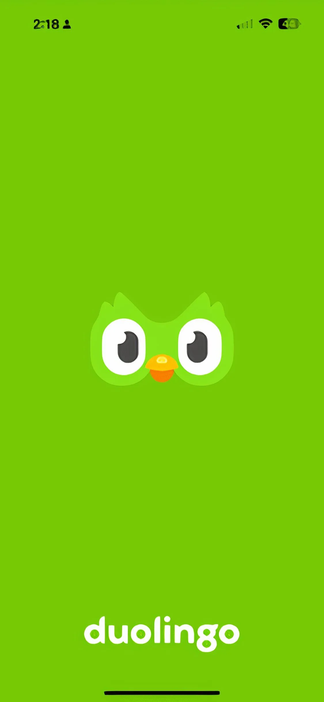 Màn hình chào mừng của Duolingo với nhân vật xanh đặc trưng, biểu tượng của ứng dụng học ngôn ngữ