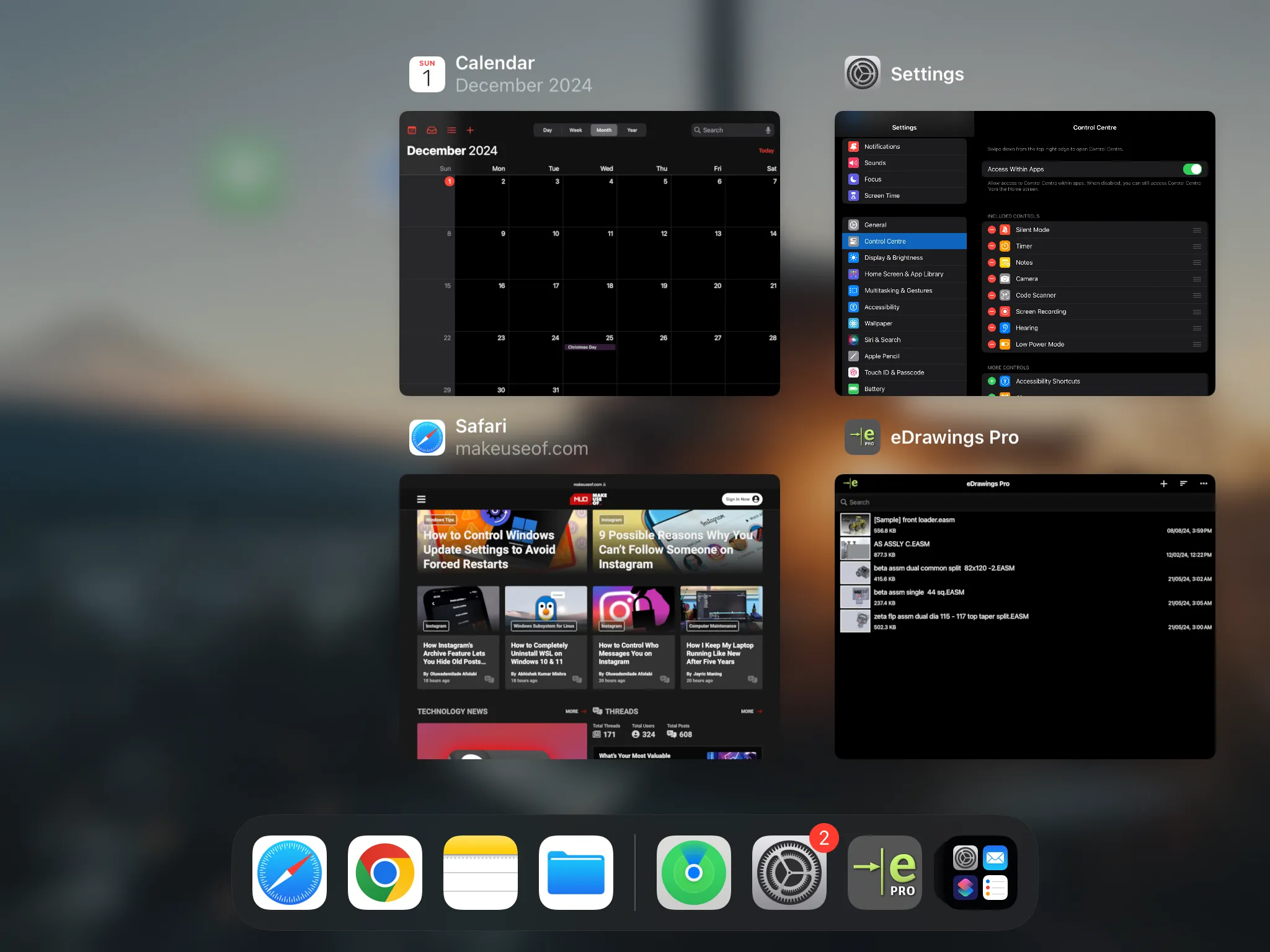 Màn hình chuyển đổi ứng dụng (App Switcher) trên iPadOS với nhiều ứng dụng đang mở