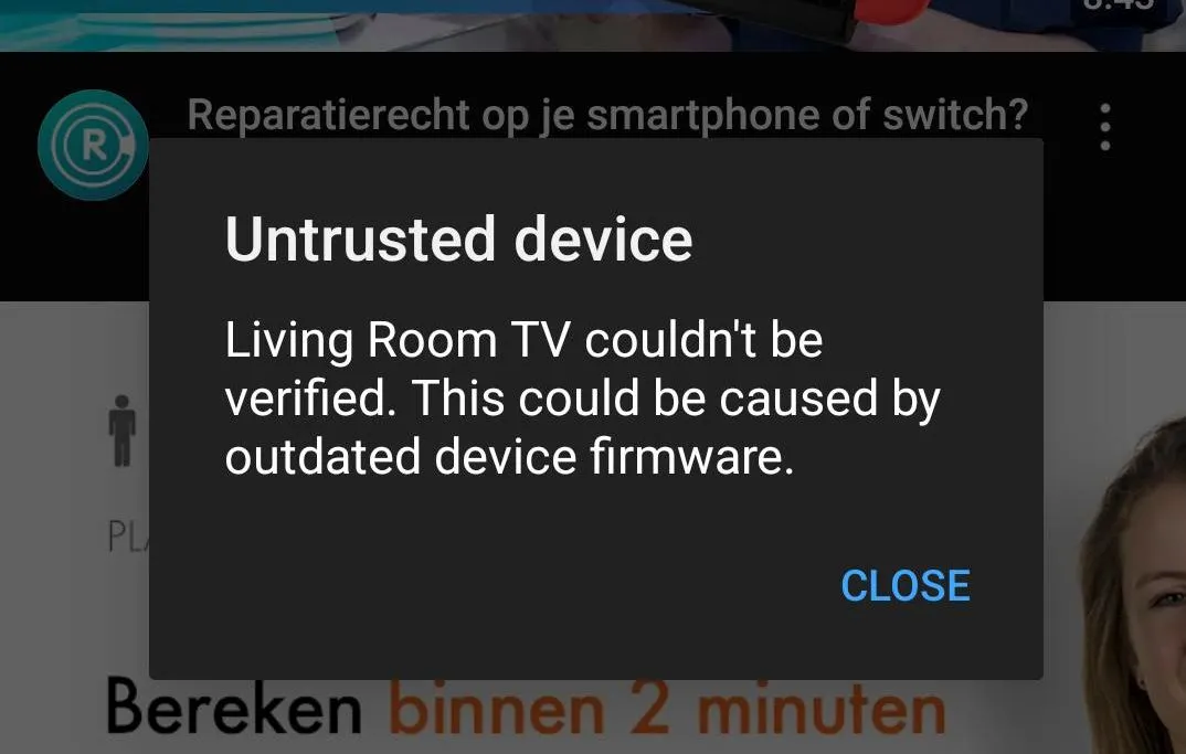 Màn hình hiển thị thông báo lỗi trên thiết bị Chromecast, yêu cầu kiểm tra kết nối hoặc cập nhật để khắc phục sự cố.