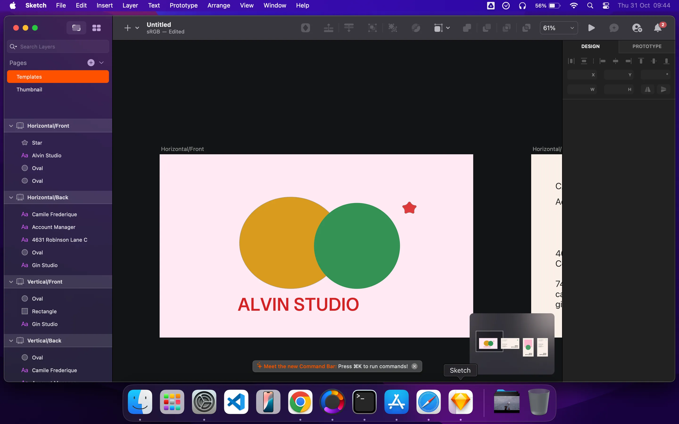 Màn hình máy Mac hiển thị ứng dụng Sketch với giao diện thiết kế đồ họa, minh họa quá trình tạo ra các sản phẩm UI/UX.