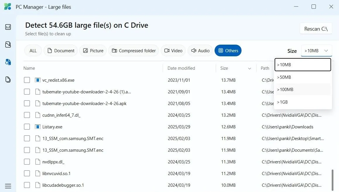 Màn hình ứng dụng PC Manager hiển thị danh sách các tệp tin có dung lượng lớn trên máy tính, với các tùy chọn sắp xếp và lọc theo kích thước.