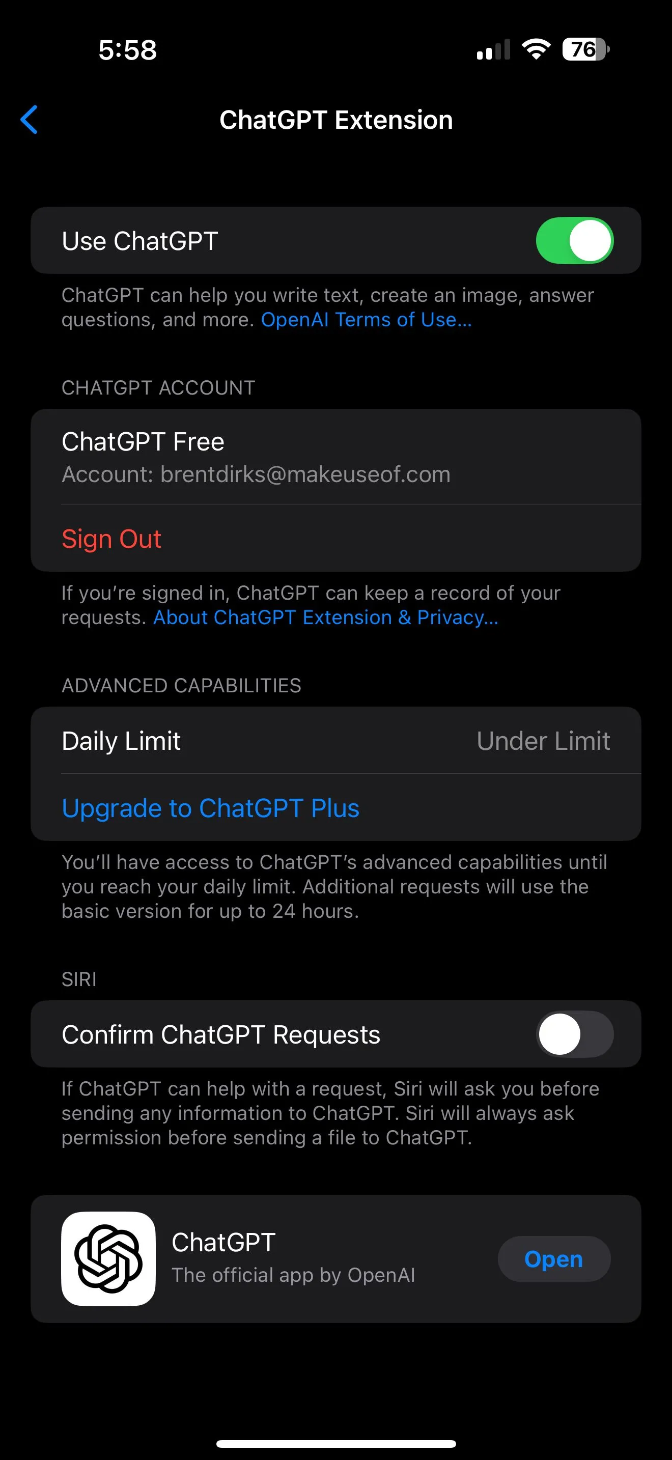 Menu cài đặt tích hợp ChatGPT trong Siri, cho phép tùy chỉnh quyền riêng tư.