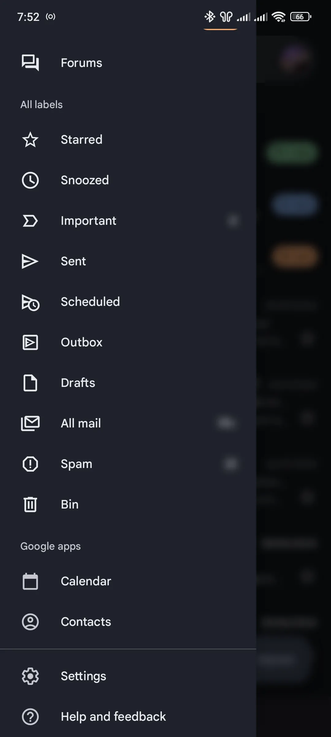 Menu cài đặt trong ứng dụng Gmail trên điện thoại.