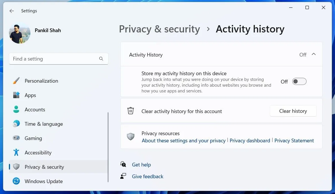 Menu Lịch sử hoạt động trong ứng dụng Cài đặt của Windows 11, với tùy chọn tắt lưu lịch sử.