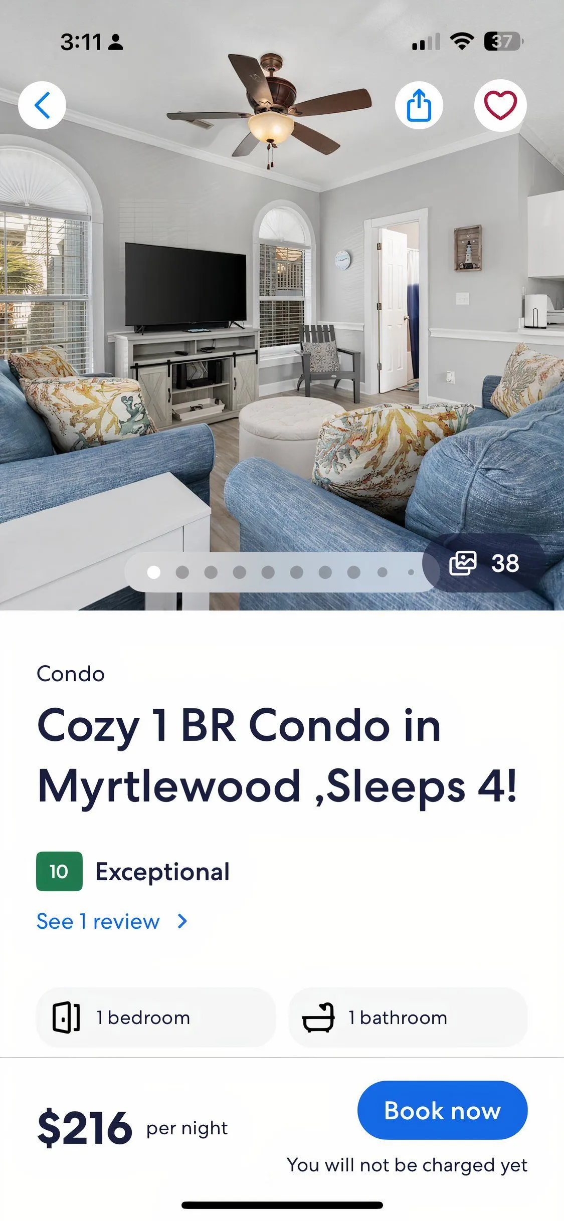 Mô tả chi tiết một căn hộ cho thuê trên ứng dụng VRBO, hiển thị thông tin giá cả và tiện ích
