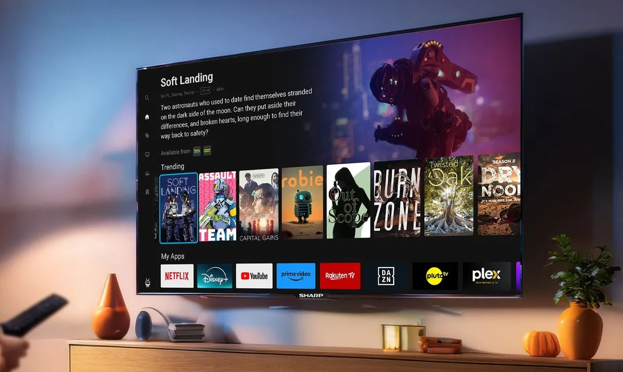 Một chiếc Smart TV Sharp đang chạy hệ điều hành TiVo OS với màn hình hiển thị