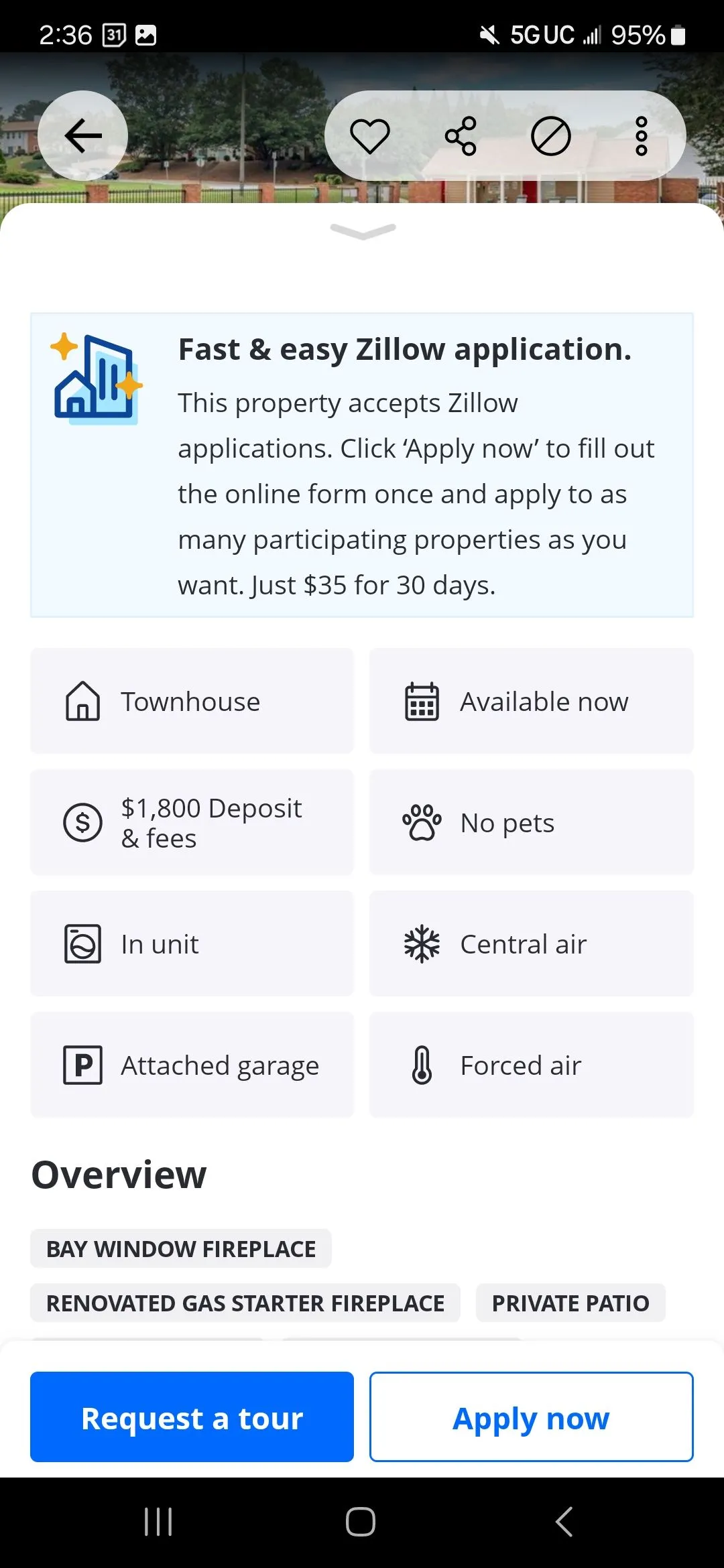 Nút &quot;Apply now&quot; trong ứng dụng Zillow để nộp đơn thuê nhà trực tuyến