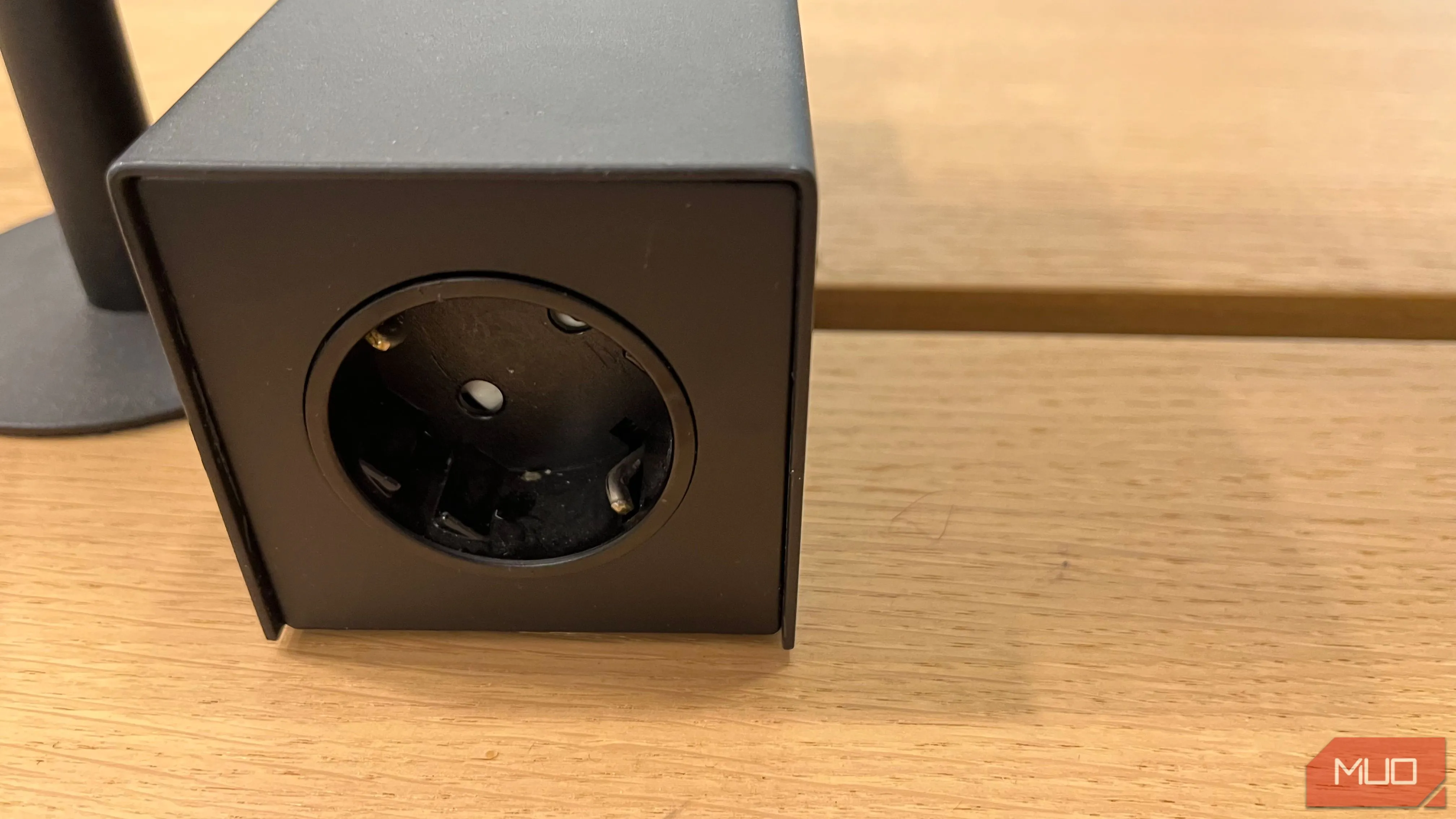 Đánh Giá Bàn Phím Gập Bluetooth: Tiện Ích Hay Rào Cản Năng Suất?