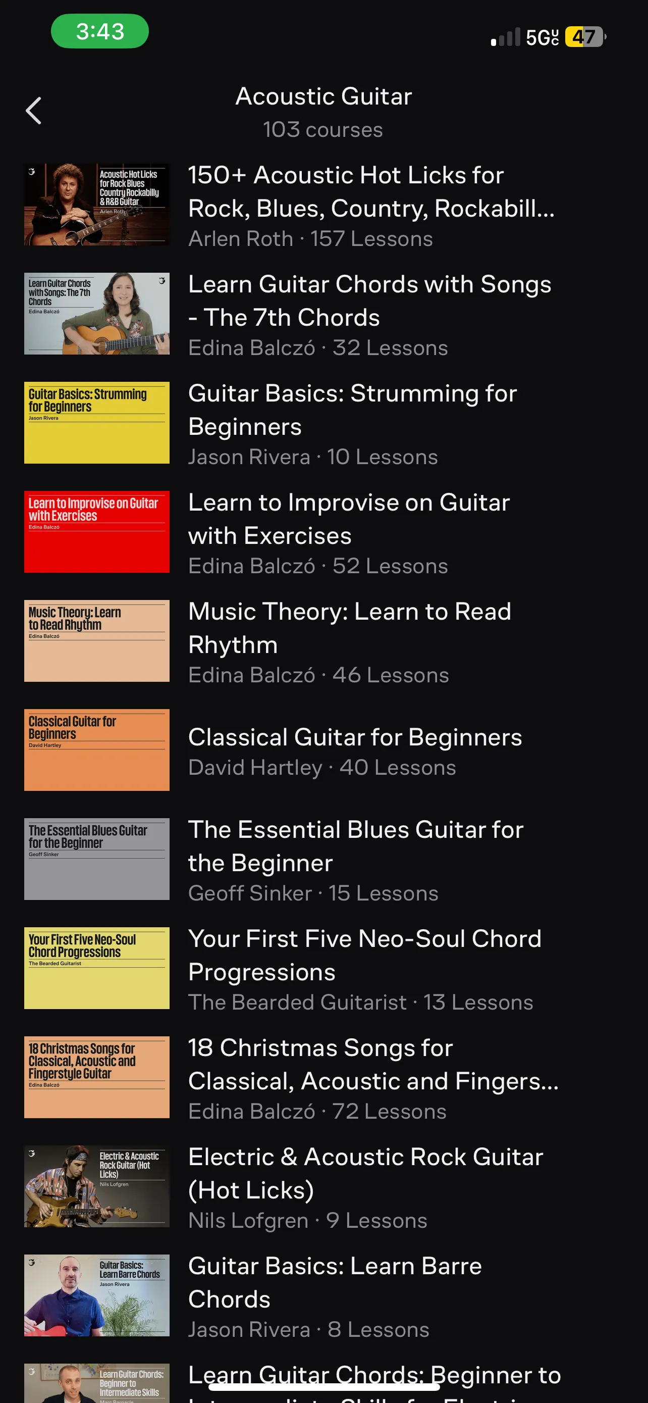 Phần hướng dẫn học đàn guitar acoustic tích hợp sẵn trên ứng dụng Ultimate Guitar