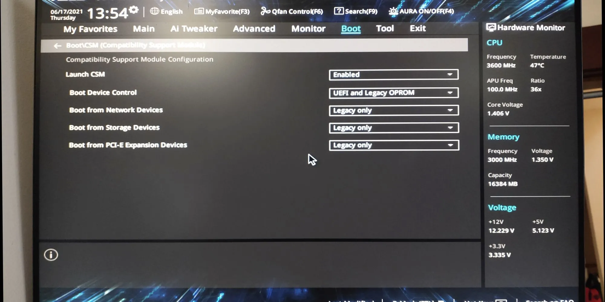 Sự cố khởi động Windows 10 với tiện ích UEFI BIOS