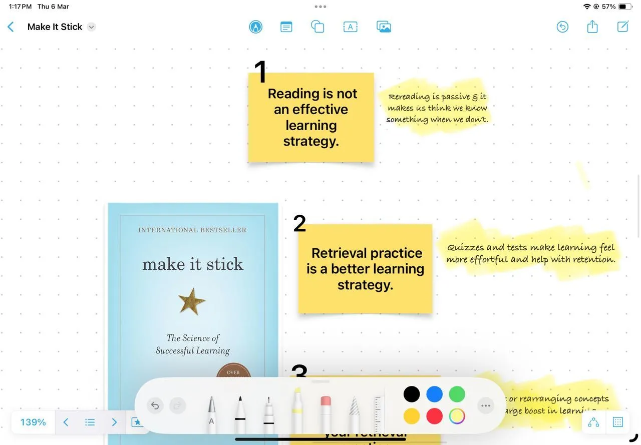 Sử dụng ghi chú dán (sticky notes) để lập chỉ mục trực quan các chương sách trên ứng dụng Freeform của Apple.