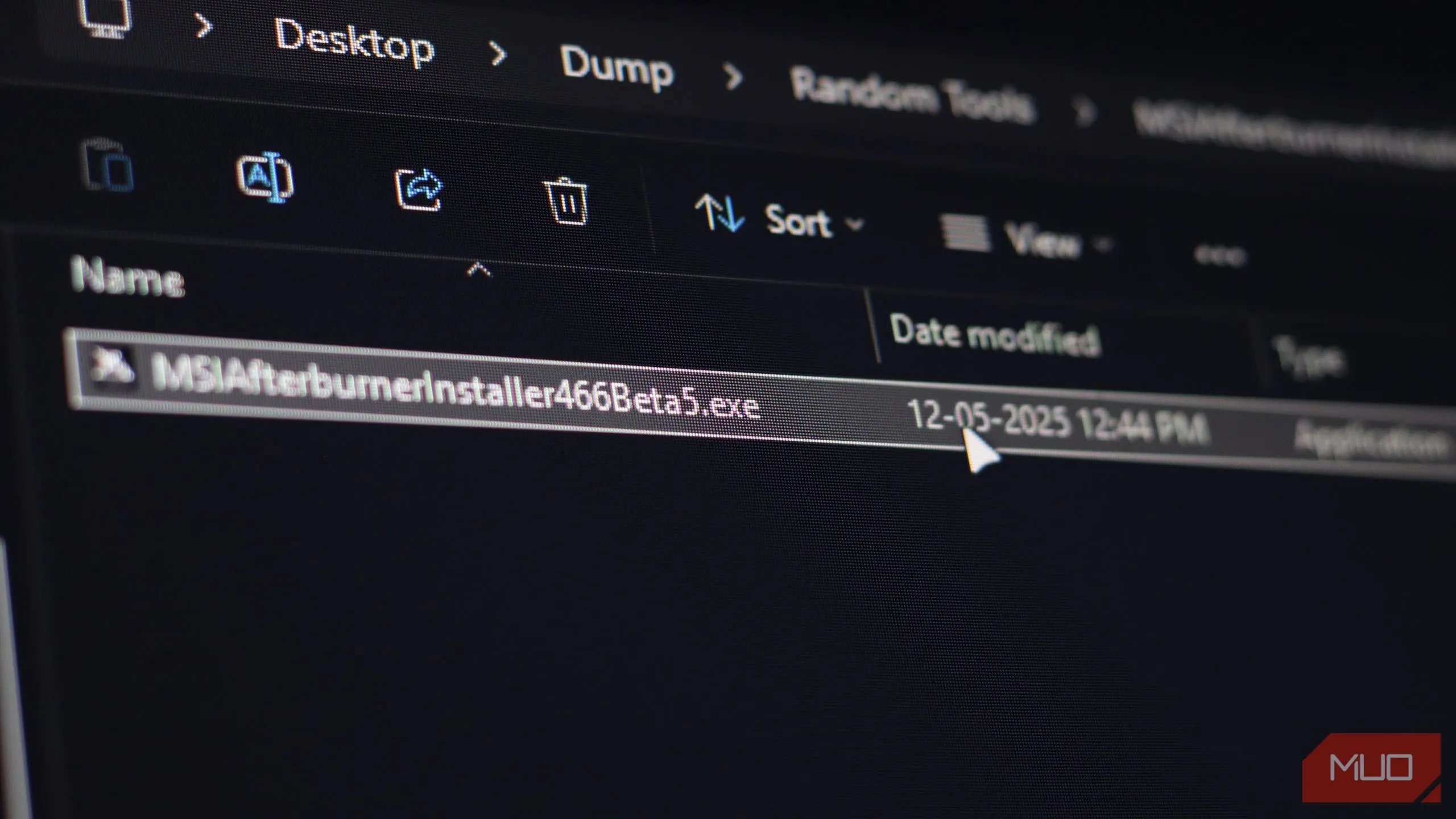 Tệp thực thi .exe được hiển thị rõ ràng trong File Explorer của Windows, giúp nhận diện loại tệp.