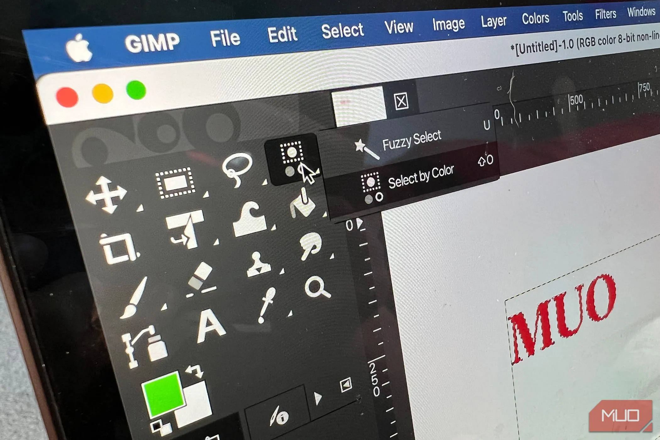 Thanh công cụ và các tùy chọn công cụ vùng chọn của GIMP, bao gồm tính năng Paint Select