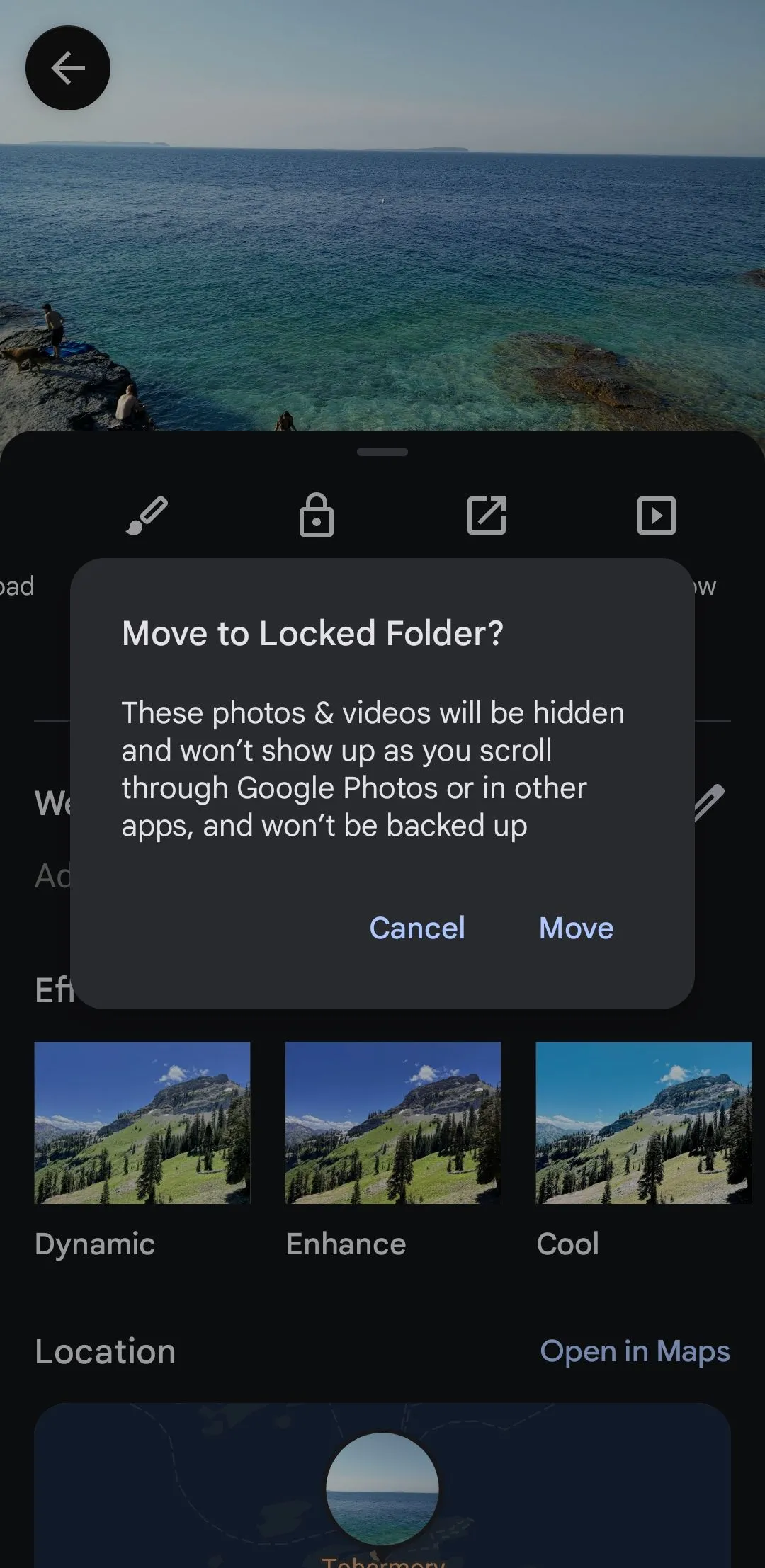 Thông báo xác nhận di chuyển ảnh vào &quot;Thư mục bị khóa&quot; trong ứng dụng Google Photos trên di động
