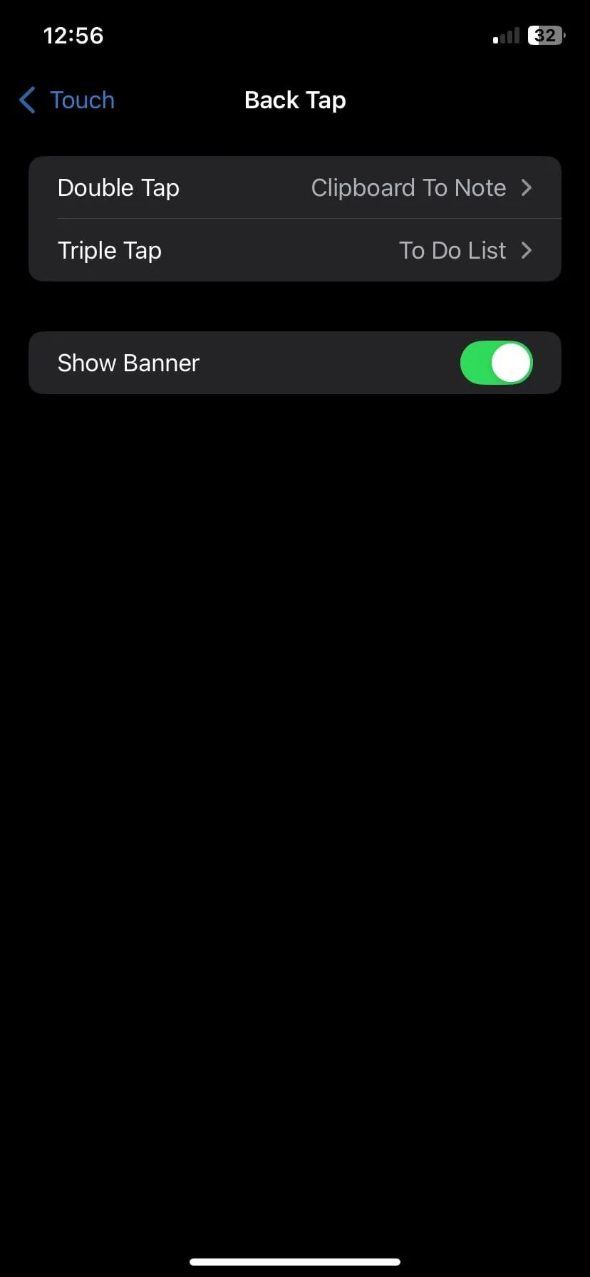 Trang cài đặt Chạm mặt lưng (Back Tap) trên iPhone với các tùy chọn chạm hai lần và chạm ba lần