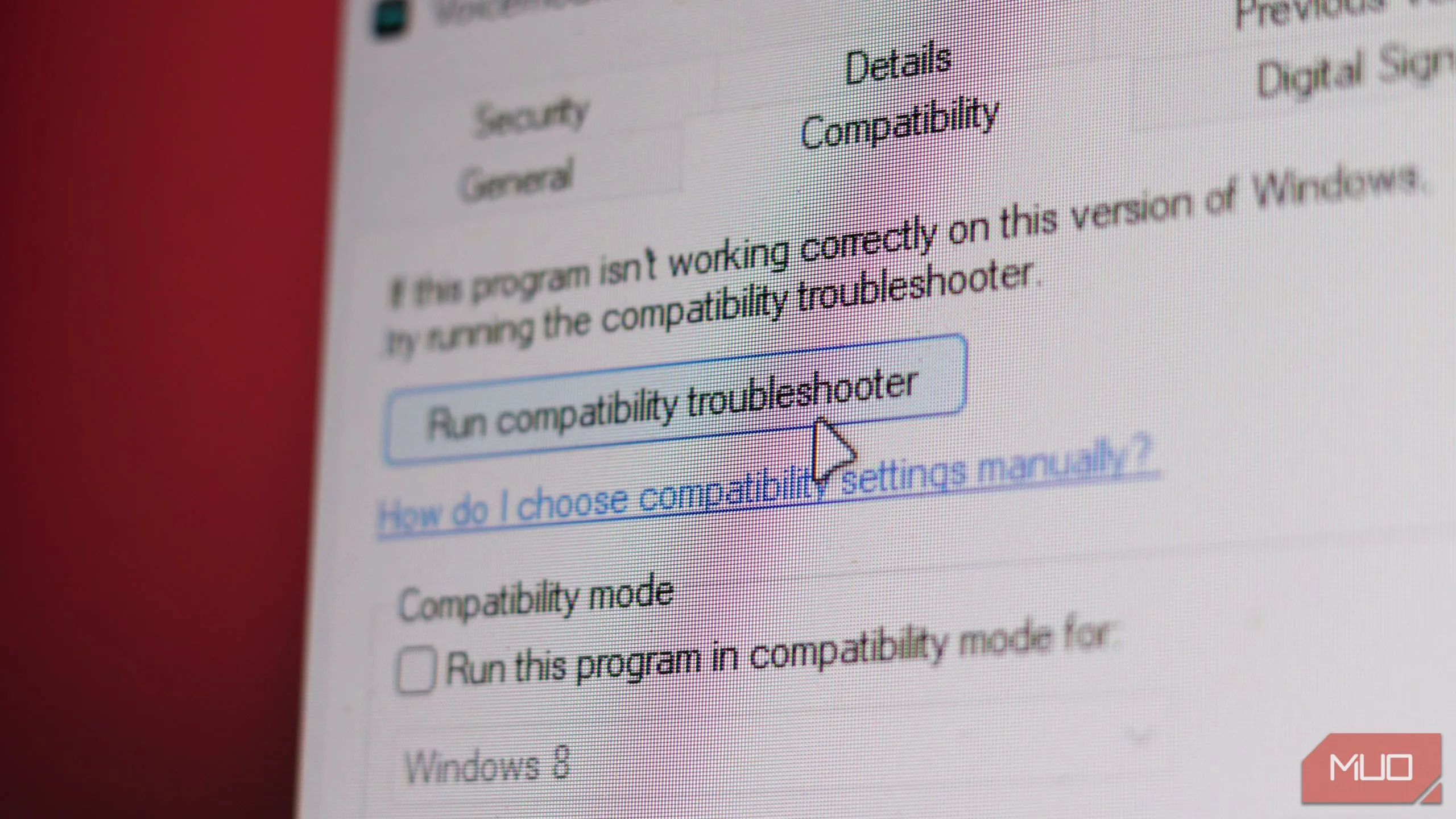 Tùy chọn khắc phục sự cố tương thích chương trình trên Windows, minh họa vai trò của Program Compatibility Assistant Service.