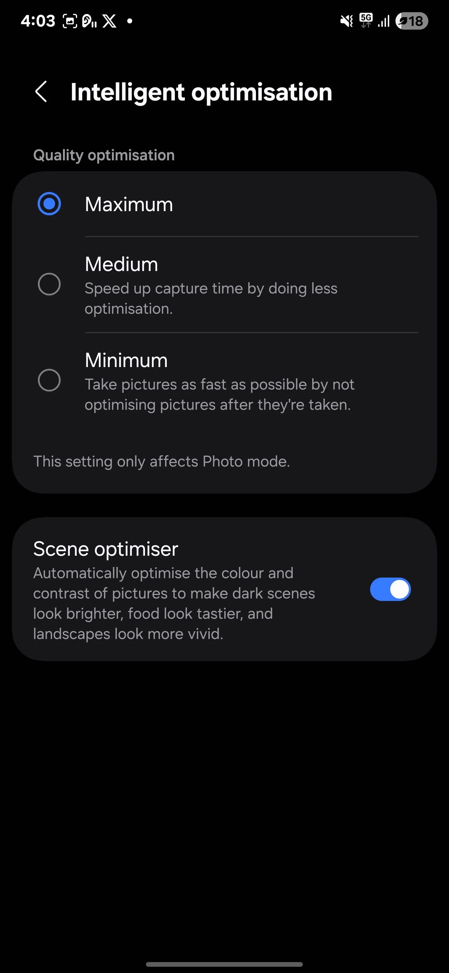 Tùy chọn Tối ưu hóa cảnh (Scene optimiser) trong cài đặt camera Samsung đang được kích hoạt