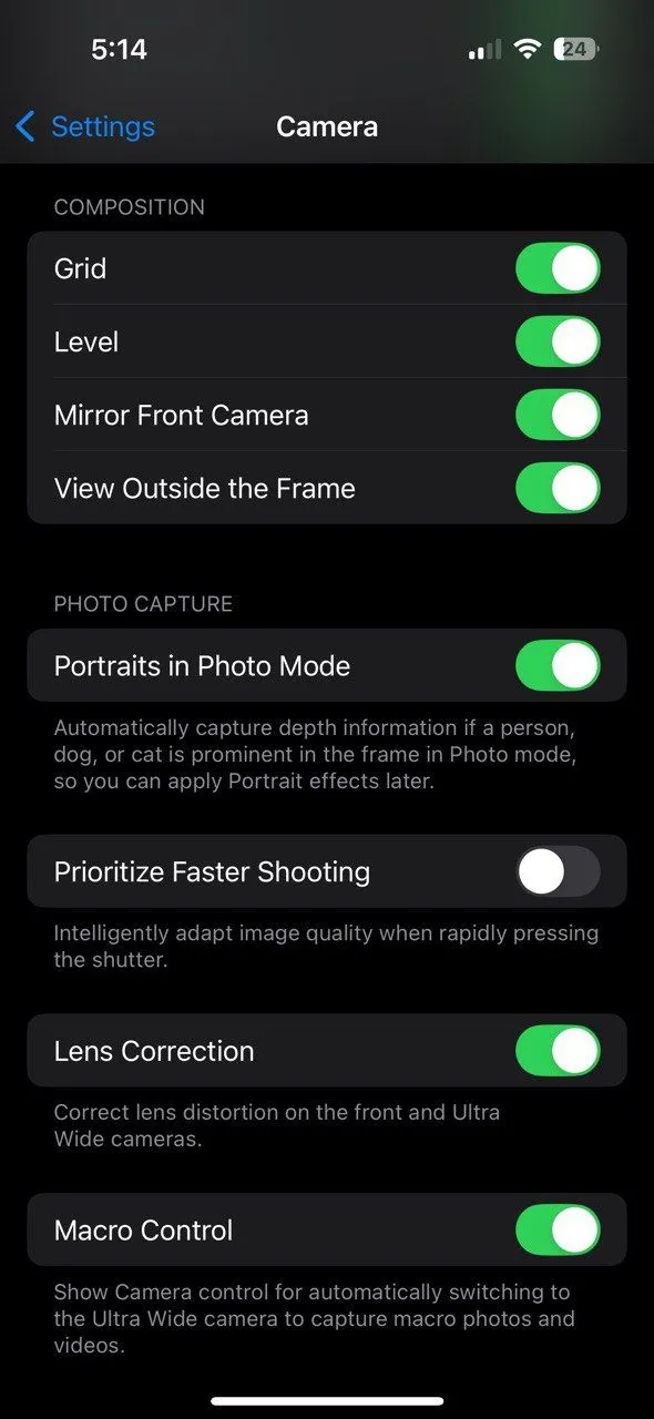 Tùy chọn &quot;Ưu tiên chụp nhanh hơn&quot; trong cài đặt Camera iPhone