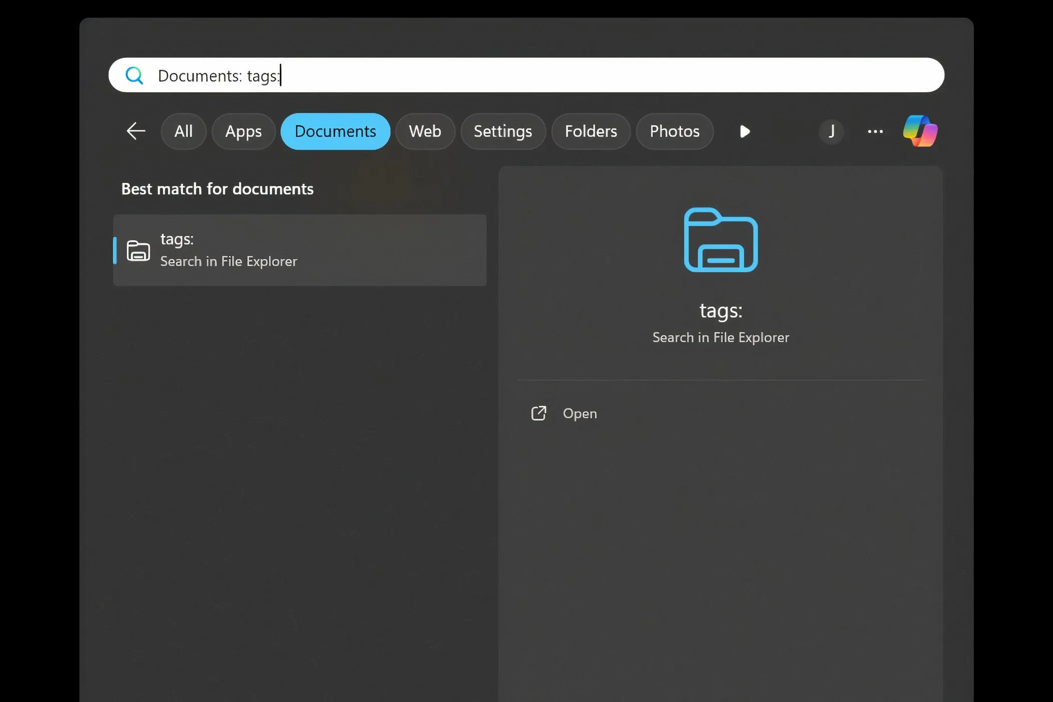 Ví dụ về cách tìm kiếm tệp bằng bộ lọc thẻ (tags) trong File Explorer của Windows để quản lý dữ liệu.