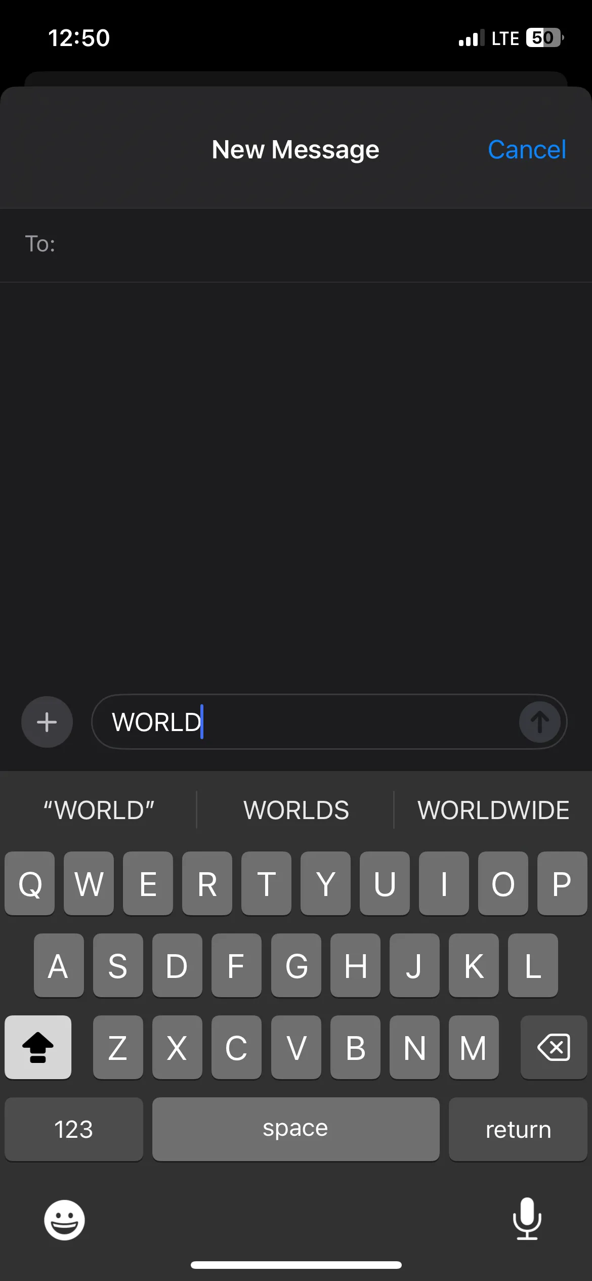Ví dụ về một từ được viết hoa hoàn toàn sau khi bật Caps Lock trên iPhone